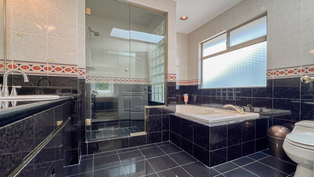 Mudroom Photo of 1556 W 62nd Avenue, Vancouver, BC