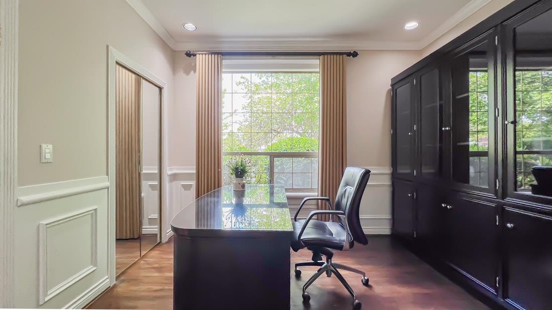 Powder Room Photo of 1556 W 62nd Avenue, Vancouver, BC