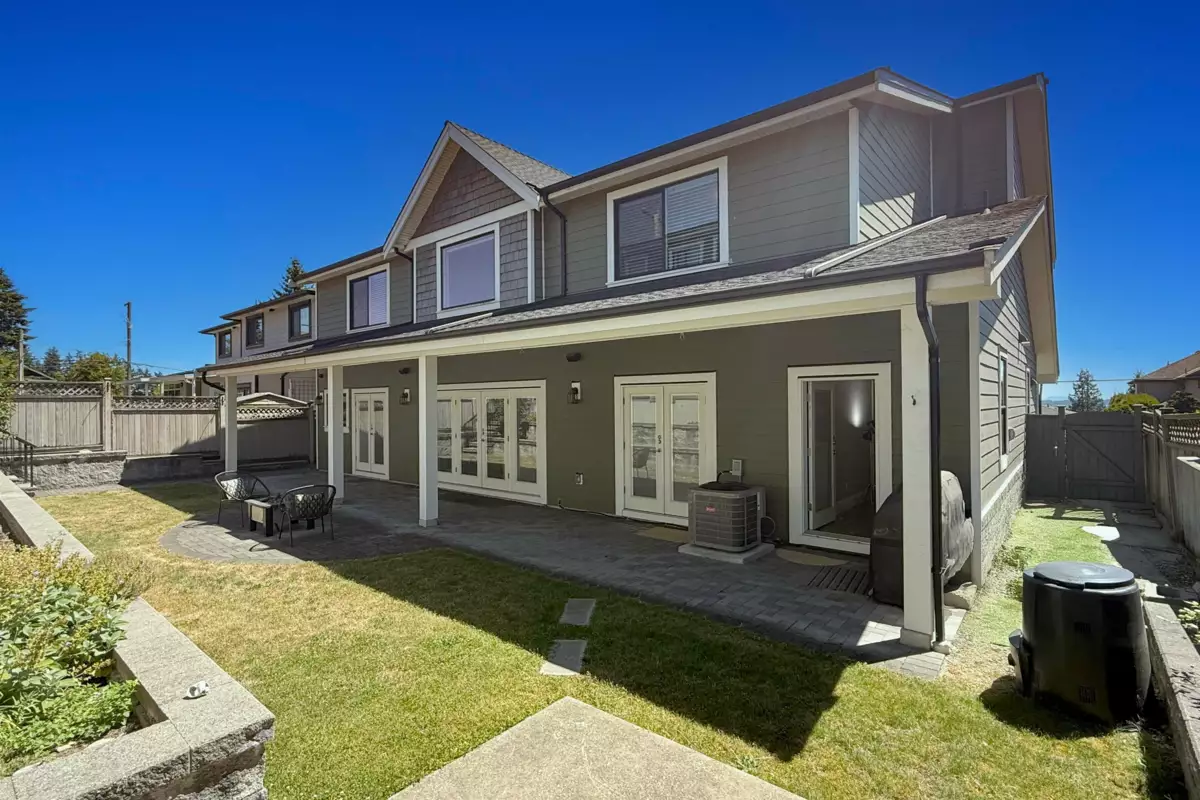 Backyard Photo of 1055 Charland Avenue, Coquitlam, BC