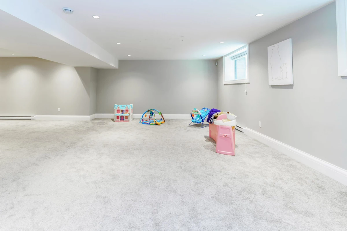 Entry Foyer Photo of 1055 Charland Avenue, Coquitlam, BC