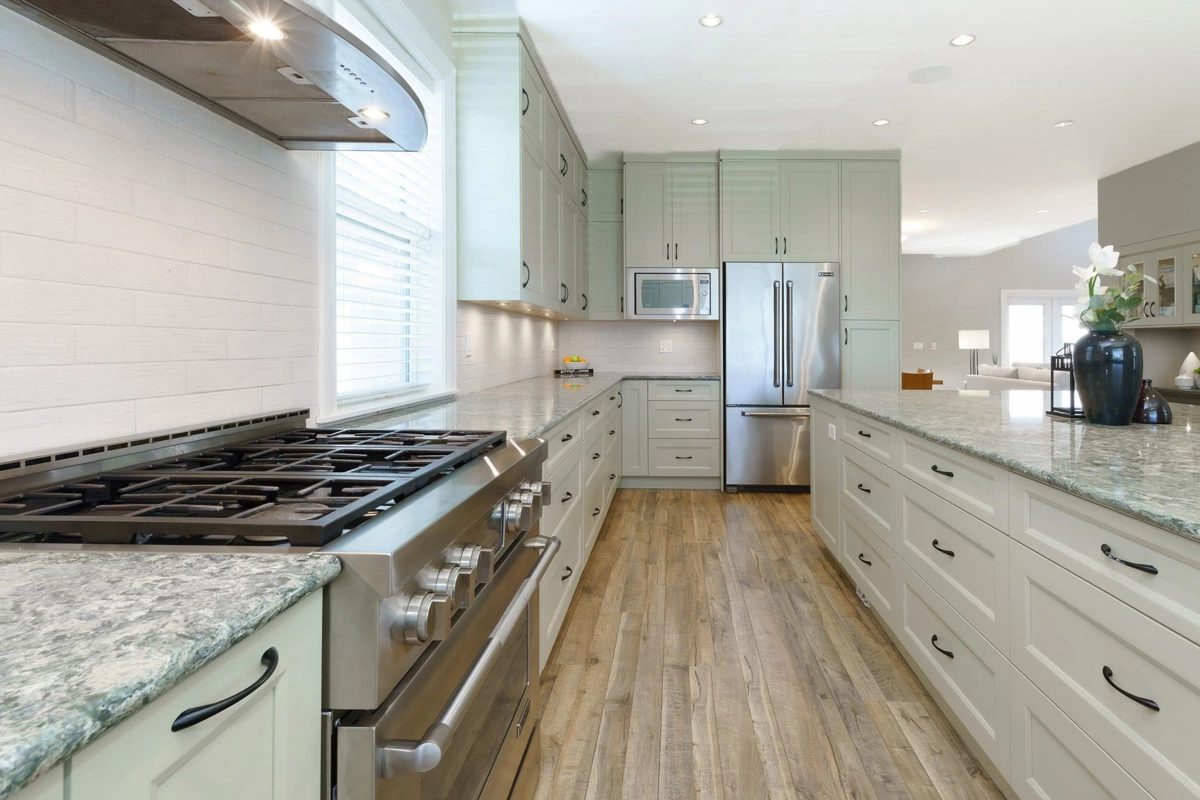 Kitchen Photo of 1055 Charland Avenue, Coquitlam, BC