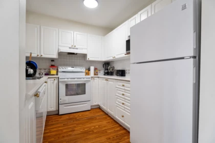 Walk-In Closet Photo of 318 15268 105 Avenue, Surrey, BC