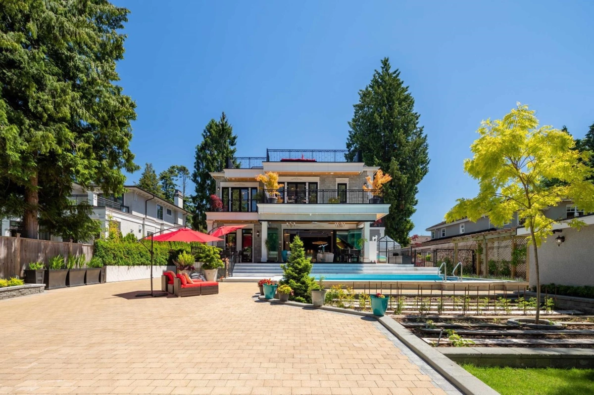 Hot Tub / Spa Photo of 8483 Wiltshire Street, Vancouver, BC