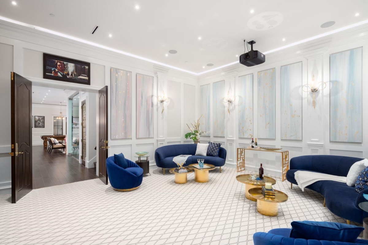 Outdoor Patio Photo of 8483 Wiltshire Street, Vancouver, BC