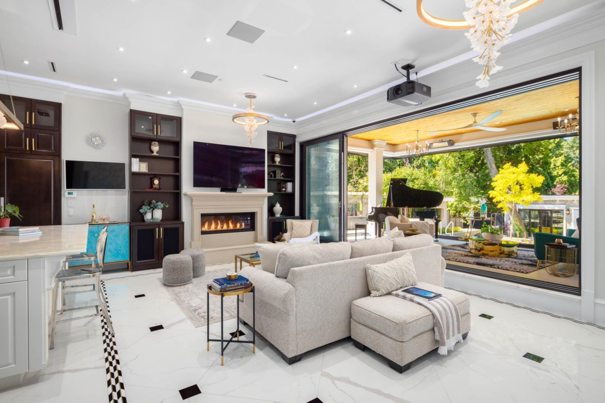 Primary Bathroom Photo of 8483 Wiltshire Street, Vancouver, BC