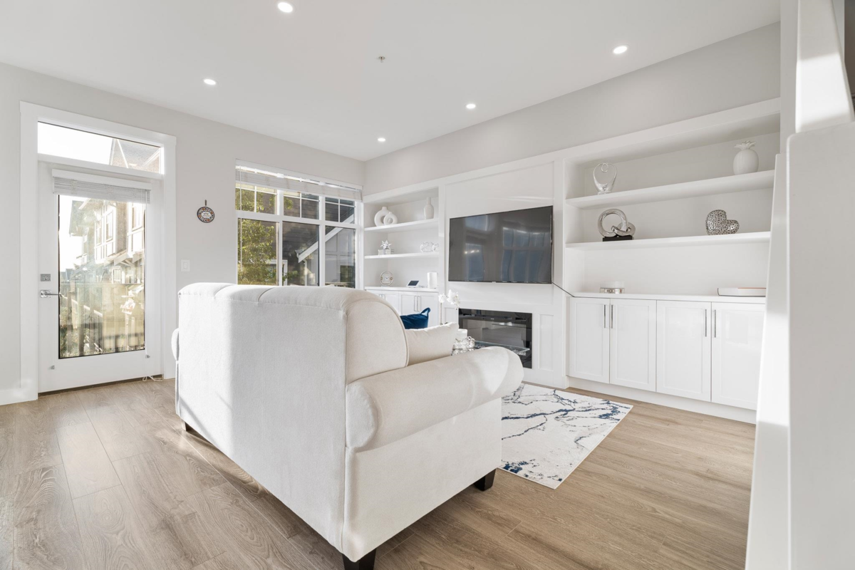 Fitness Center Photo Near 17 20327 72b Avenue, Langley, BC