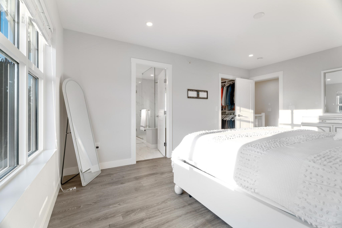 Front Yard Photo of 17 20327 72b Avenue, Langley, BC