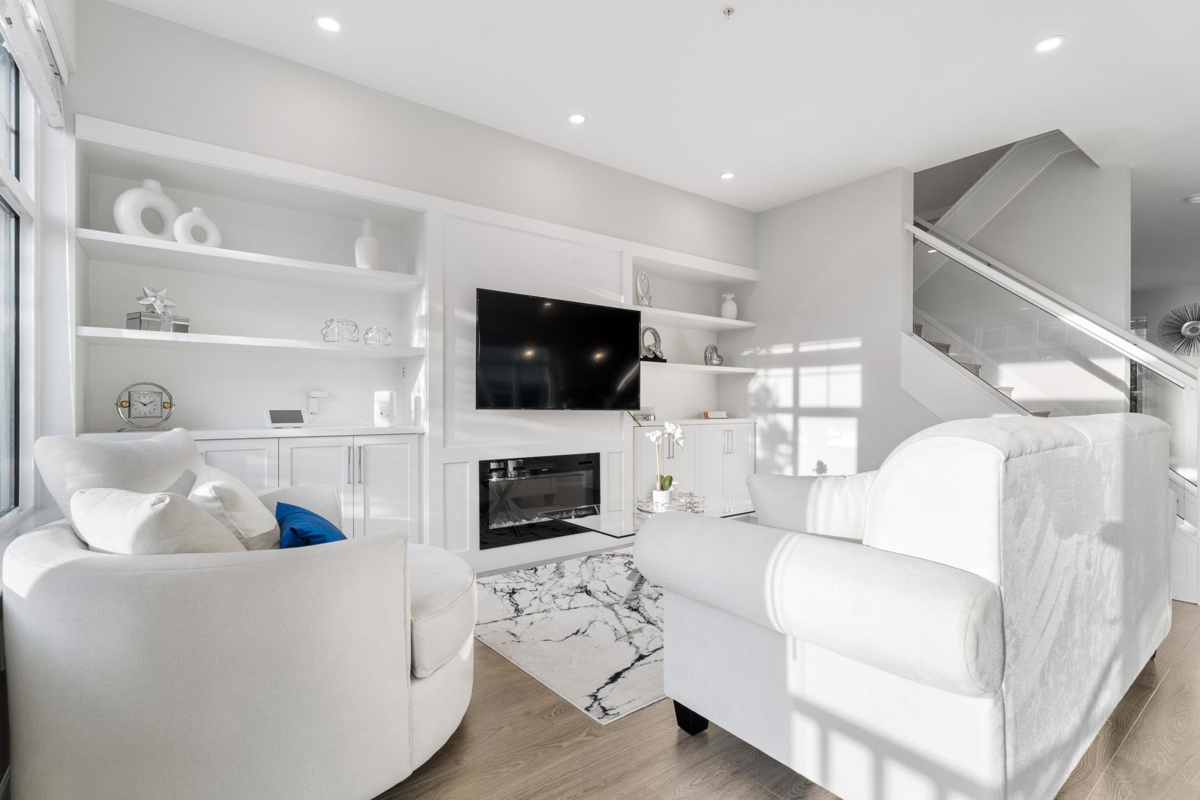 Kitchen Photo of 17 20327 72b Avenue, Langley, BC