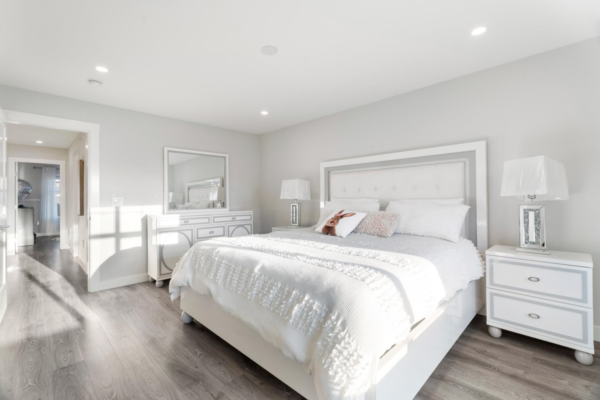 Laundry Room Photo of 17 20327 72b Avenue, Langley, BC