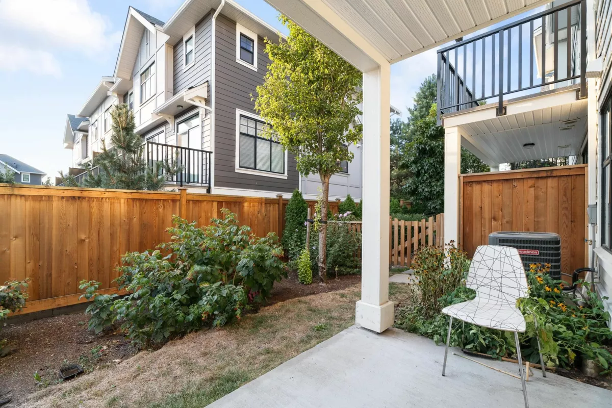 Mudroom Photo of 17 20327 72b Avenue, Langley, BC
