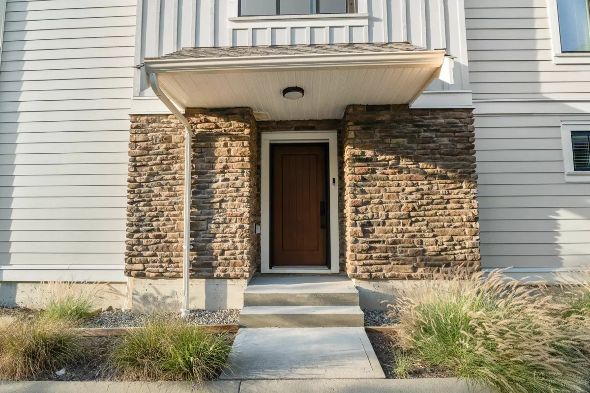 Primary Bathroom Photo of 17 20327 72b Avenue, Langley, BC