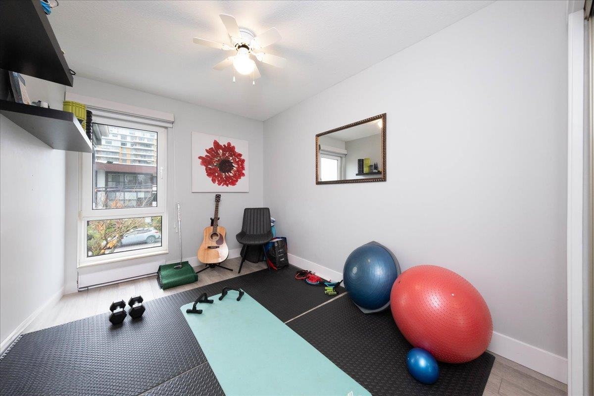 Garage Interior Photo of 5 1508 Blackwood Street, White Rock, BC