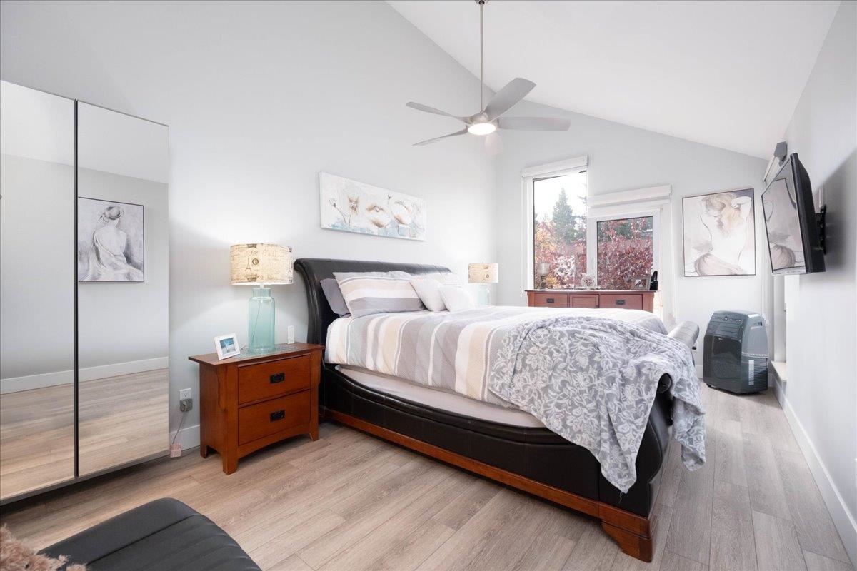 Laundry Room Photo of 5 1508 Blackwood Street, White Rock, BC