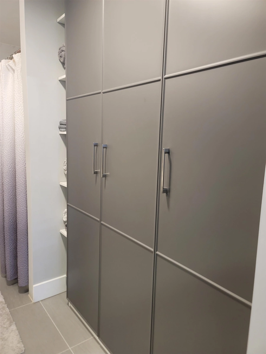 Staircase Photo of 5 1508 Blackwood Street, White Rock, BC