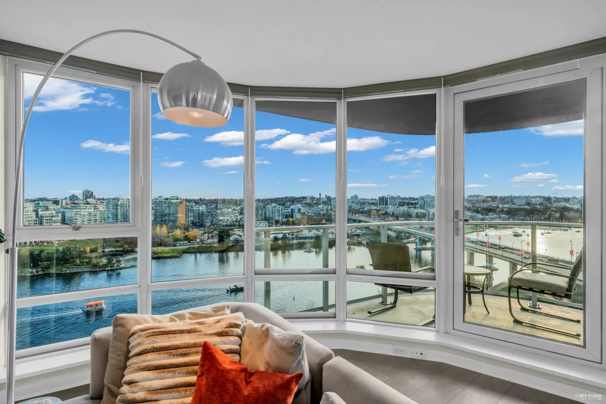 Exterior Rear Photo of 1906 918 Cooperage Way, Vancouver, BC