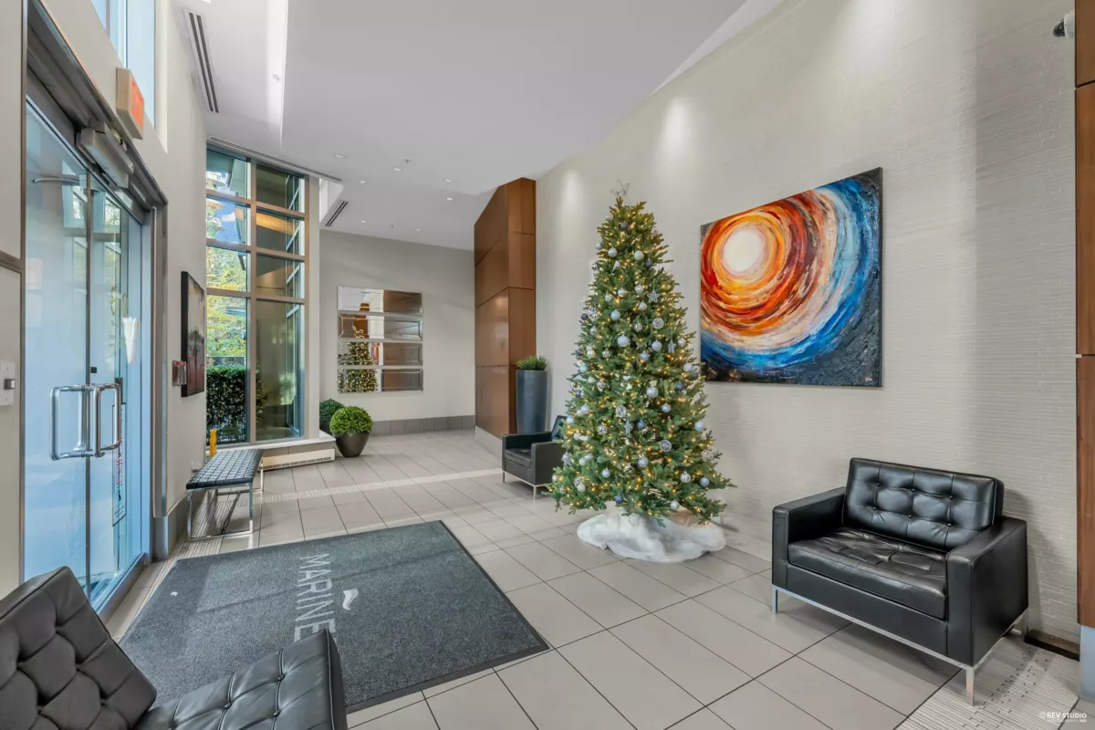 Family Room Photo of 1906 918 Cooperage Way, Vancouver, BC