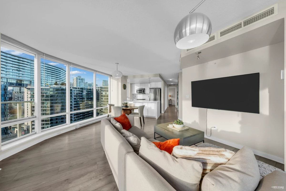 Primary Bathroom Photo of 1906 918 Cooperage Way, Vancouver, BC