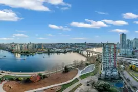 1906 918 Cooperage Way, Vancouver, BC