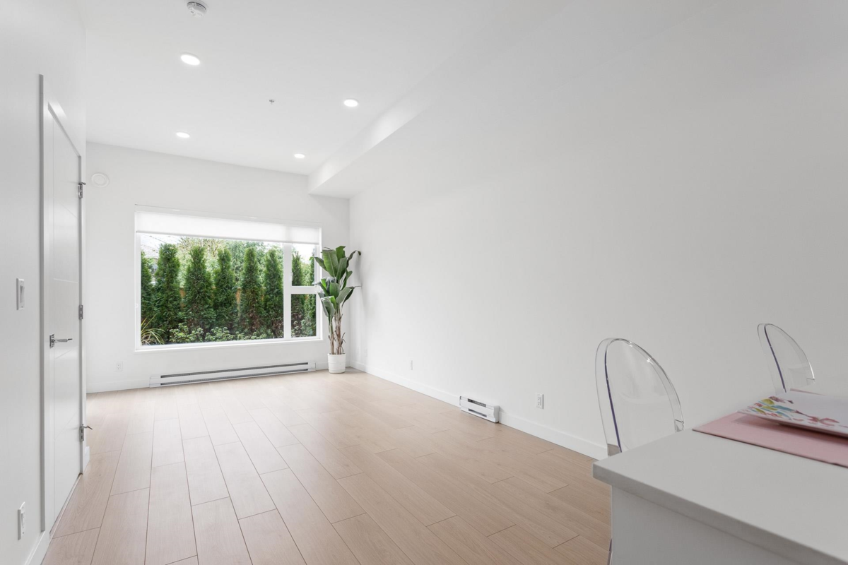 Breakfast Nook Photo of 108 2345 Rindall Avenue, Port Coquitlam, BC