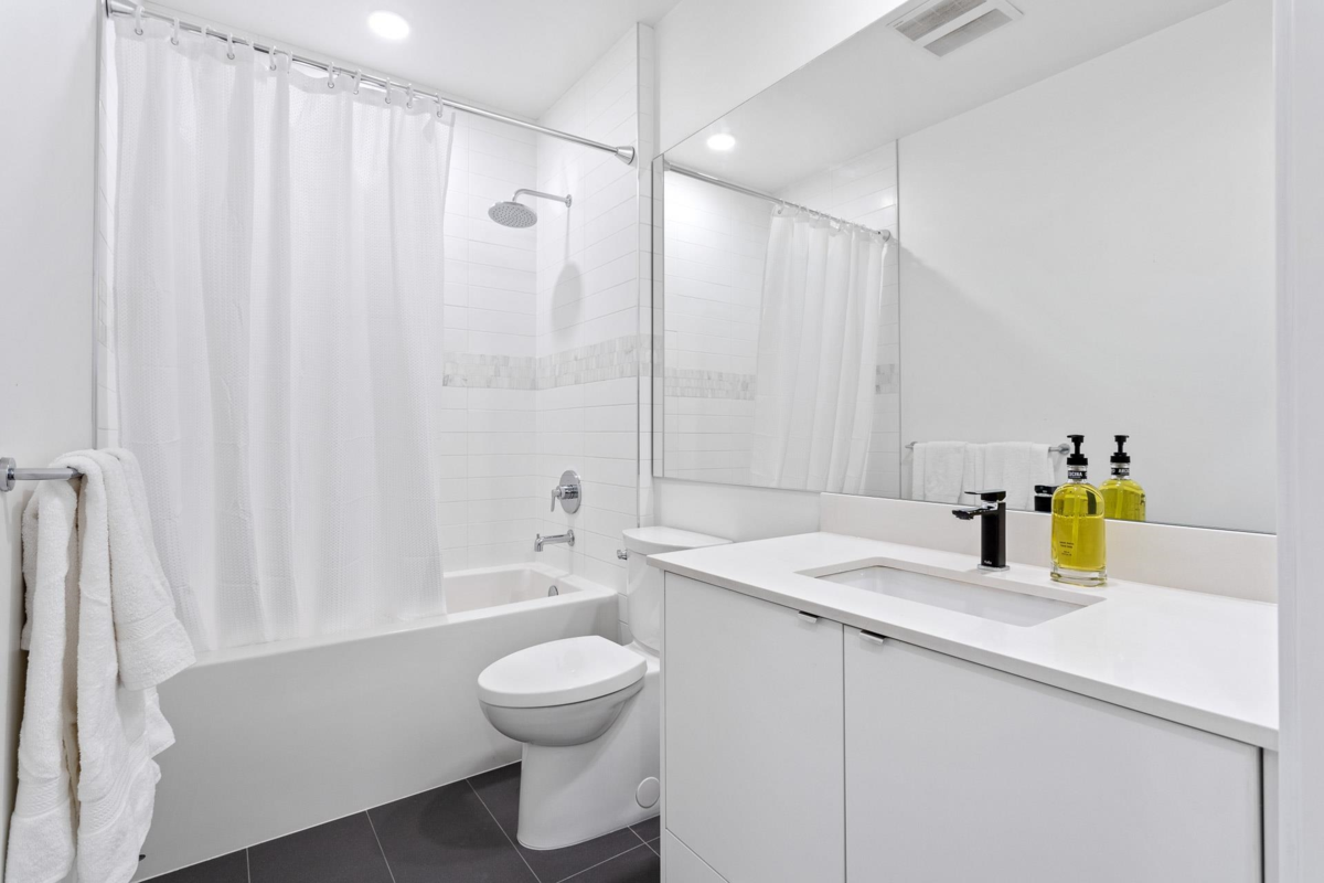 Primary Bedroom Photo of 108 2345 Rindall Avenue, Port Coquitlam, BC