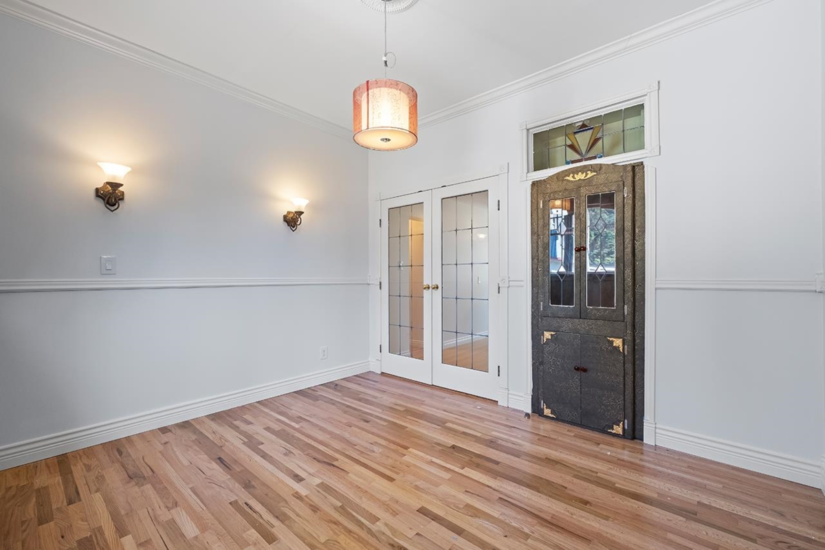 Dining Area Photo of 1027 Nanaimo Street, New Westminster, BC