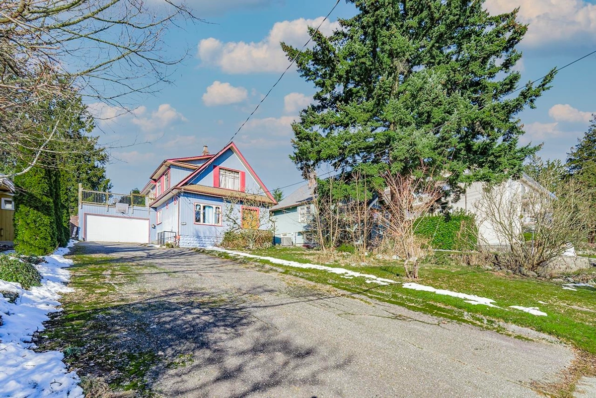 Exterior Front Photo of 1027 Nanaimo Street, New Westminster, BC