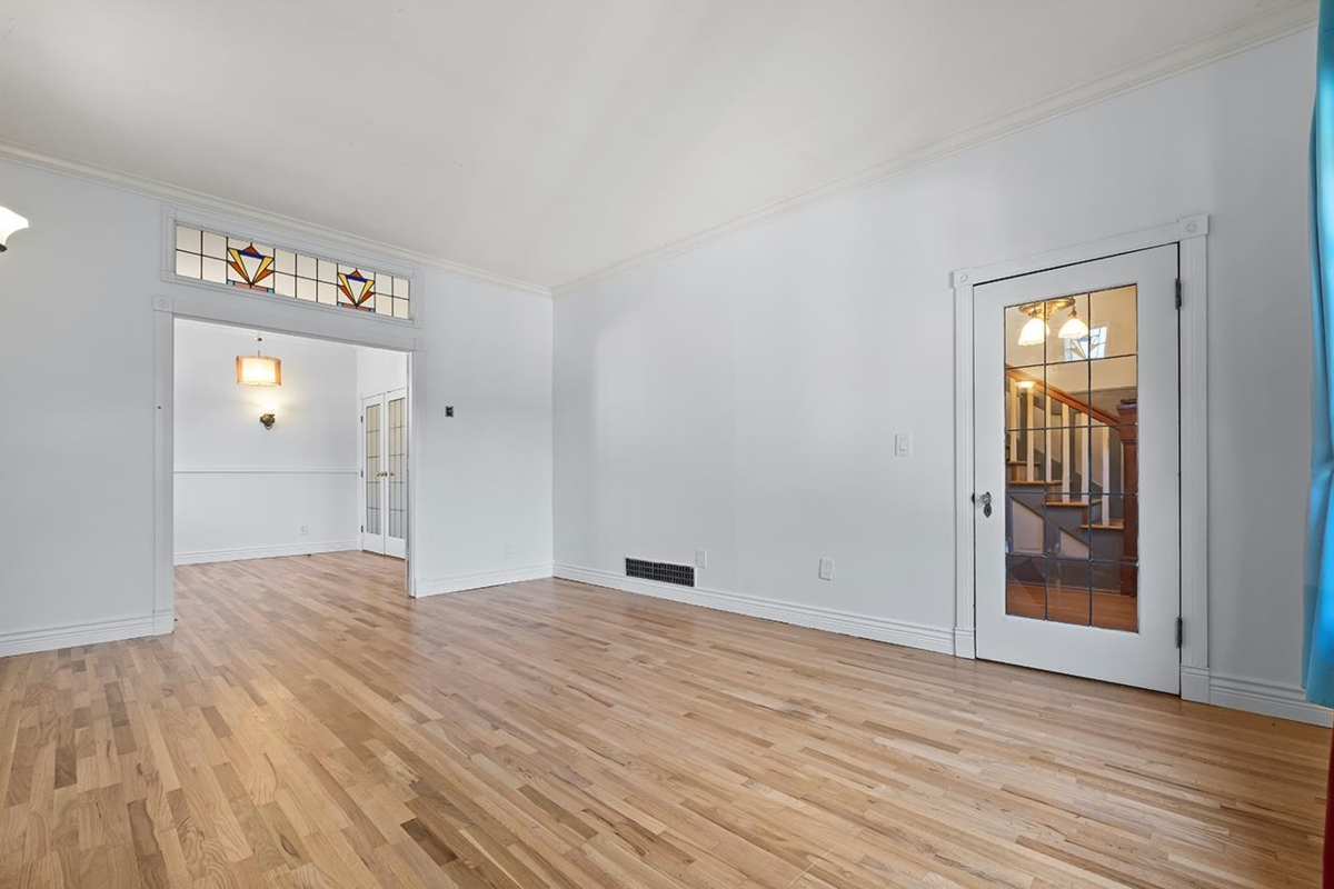 Family Room Photo of 1027 Nanaimo Street, New Westminster, BC