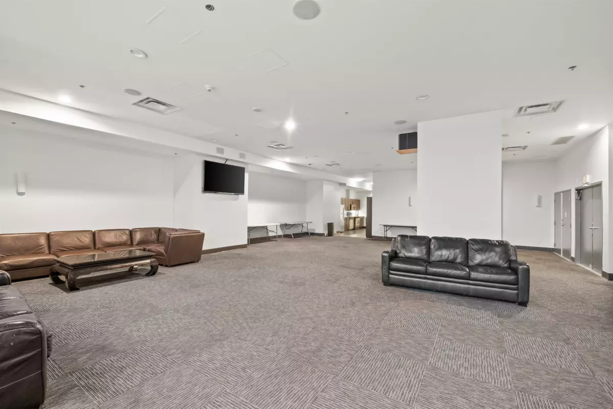 Front Yard Photo of 3003 1178 Heffley Crescent, Coquitlam, BC