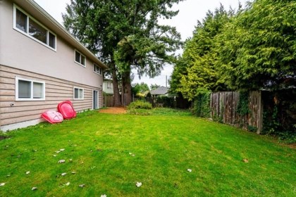 Garden / Landscaping Photo of 10080 Aintree Crescent, Richmond, BC