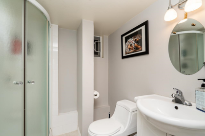 Hallway Photo of 10080 Aintree Crescent, Richmond, BC