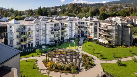 302 2968 Burlington Drive, Coquitlam, BC, Coquitlam — Apartment/Condo for sale