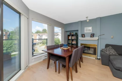 302 2968 Burlington Drive, Coquitlam, BC, Coquitlam — Apartment/Condo for sale