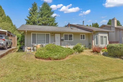 Outdoor Patio Photo of 15835 Russell Avenue, White Rock, BC