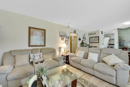 Pantry Photo of 15835 Russell Avenue, White Rock, BC