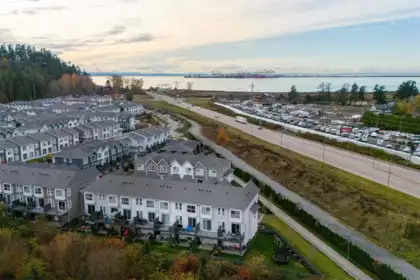 Neighborhood Park Photo Near 26 4726 Orca Way, Tsawwassen, BC