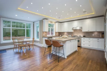 Kitchen Photo of 6417 Pitt Street, West Vancouver, BC
