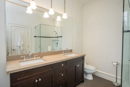 Mudroom Photo of 6417 Pitt Street, West Vancouver, BC