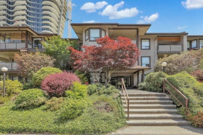 202 1460 Martin Street, White Rock, BC, White Rock — Apartment/Condo for sale