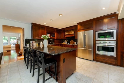 1174 Strathaven Drive, North Vancouver, BC, North Vancouver — Townhouse for sale