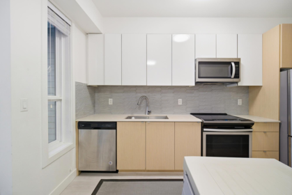 Breakfast Nook Photo of 309 19567 64 Avenue, Surrey, BC