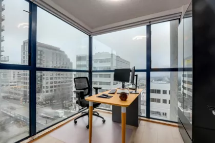 810 1268 W Broadway, Vancouver, BC