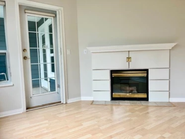 210 12911 Railway Avenue, Richmond, BC, Richmond — Apartment/Condo for sale