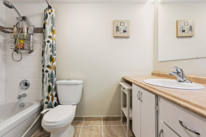 Walk-In Closet Photo of 402 1026 Queens Avenue, New Westminster, BC