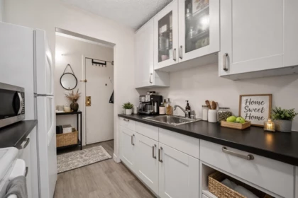 Kitchen Photo of 229 2033 Triumph Street, Vancouver, BC