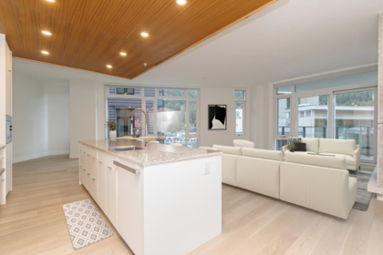 401 6687 Nelson Avenue, West Vancouver, BC