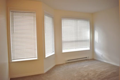 Walk-In Closet Photo of 105 45775 Spadina Avenue, Chilliwack, BC