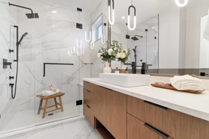 Guest Bathroom Photo of 6926 Carnegie Street, Burnaby, BC