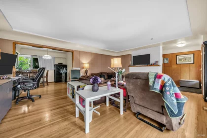 Kitchen Photo of 11949 220 Street, Maple Ridge, BC