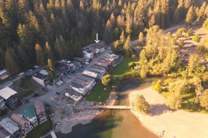 Community Amenities Photo (Clubhouse) of 200 Lakeshore Drive, Cultus Lake, BC