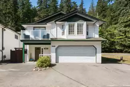 200 Lakeshore Drive, Cultus Lake, BC, Cultus Lake North — 4 bed single family residence for sale